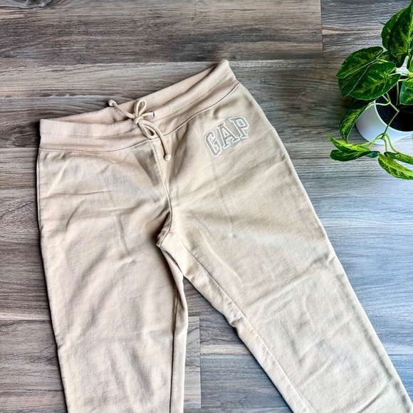 GAP Classic Casual Style Camel Beige Soft Fleece Jogger Sweatpants Size XS - Picture 3 of 13